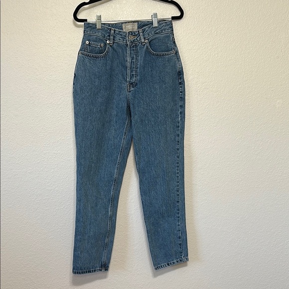 Everlane Denim - Everlane The Curvy 90s Cheeky Straight Jeans 27
